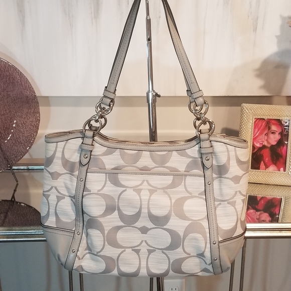 Coach Alexandra Gray Signature Chain Tote - Picture 5 of 8